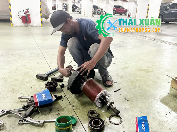 Hướng dẫn thay vòng bi máy bơm nước tại nhà