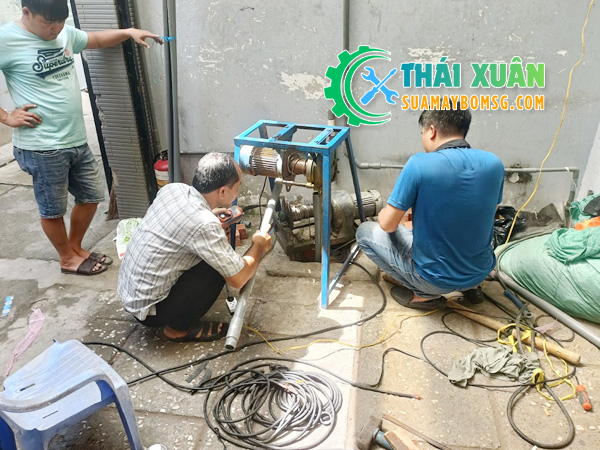 Thợ sửa giếng khoan công nghiệp tại Bình Dương
