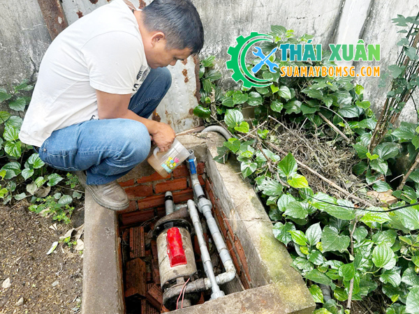 Thợ sửa máy bơm nước Phường An Bình